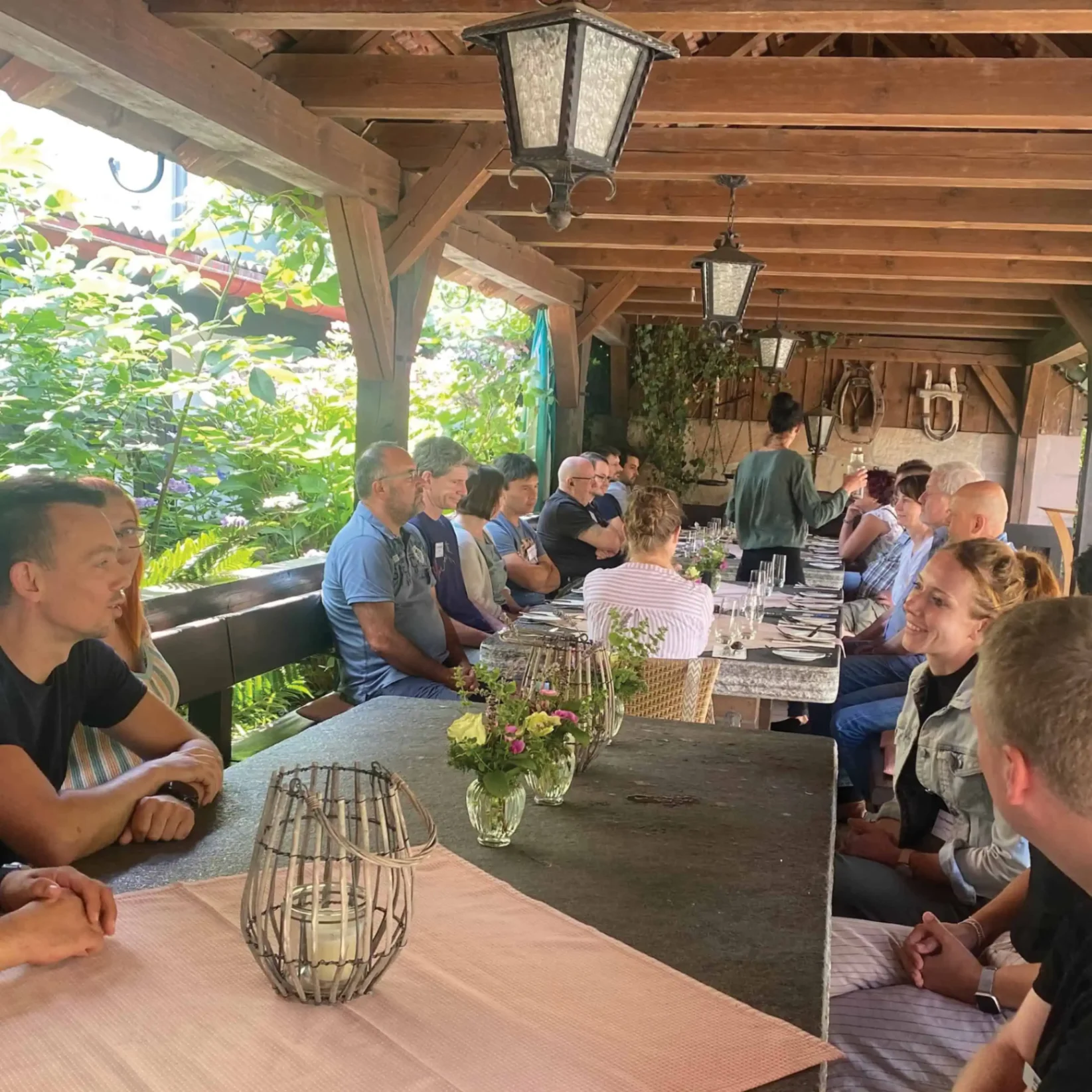 BBSoft® Team beim gemeinsamen Festessen